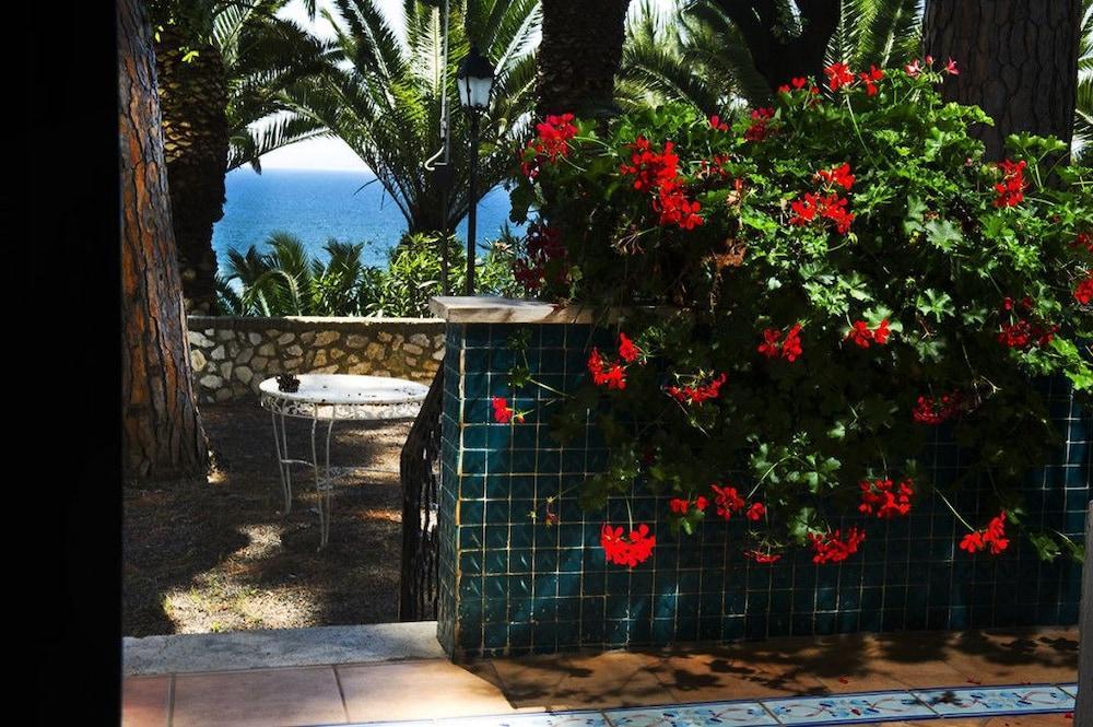 Grande Albergo Miramare Formia Exterior foto