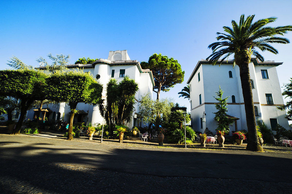 Grande Albergo Miramare Formia Exterior foto