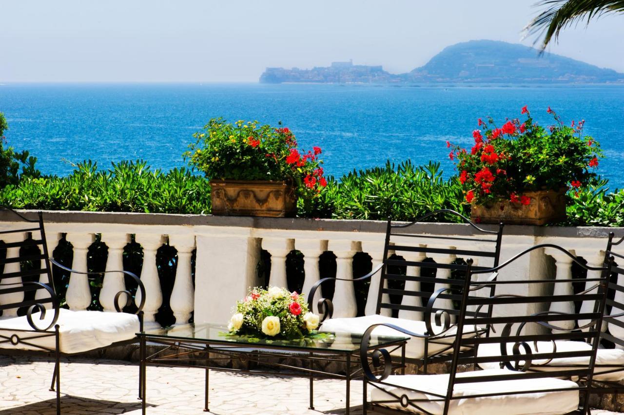 Grande Albergo Miramare Formia Exterior foto
